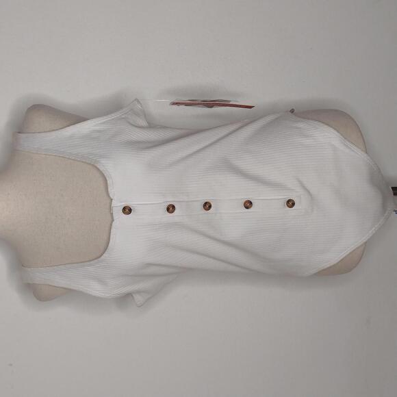 Good American Tops - NWT Good American Women's White/Ribbed Bodysuit Size 4